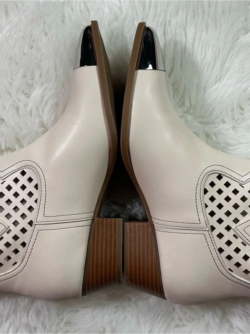Arizona Jean Company Cream Cutout Western Ankle Boots with Metallic Toe Cap